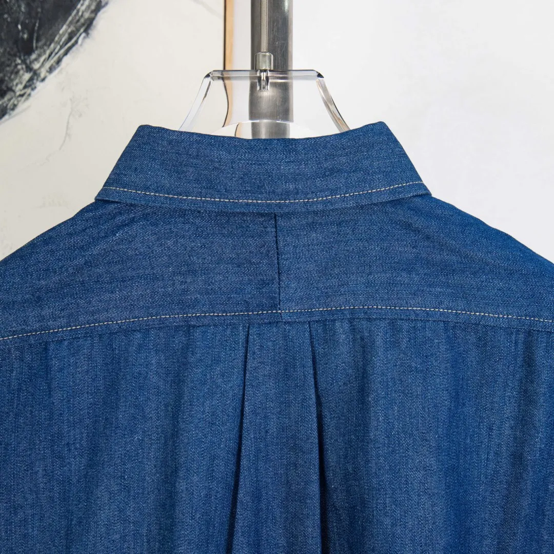 P270 💰zp version [Exclusive supply] Ralph Lauren/Ralph Lauren classic color small label couple's washed denim long-sleeved shirt 1️⃣ Made of high-quality denim fabric, the upper body is soft and comfortable, extremely delicate, has a solid, smooth and soft feel, and the fabric does not wrinkle, and the feel is invincible. The details are handled perfectly! 2️⃣Adopting the washing process, the workmanship details are perfectly controlled. They are all hemmed with vest technology, and the insides of the sleeves are also used. Different from the four-needle and five-thread workmanship, the collars are also all designed with interlining, showing high-end fashion and individuality, and the style is fashionable, simple and elegant! 3️⃣It is very youthful and energetic, and can be easily worn by both men and women. It is very in line with the fashion aesthetic concepts of today's young people!  Color: light blue dark blue Size: S M L XL Number: SG10487